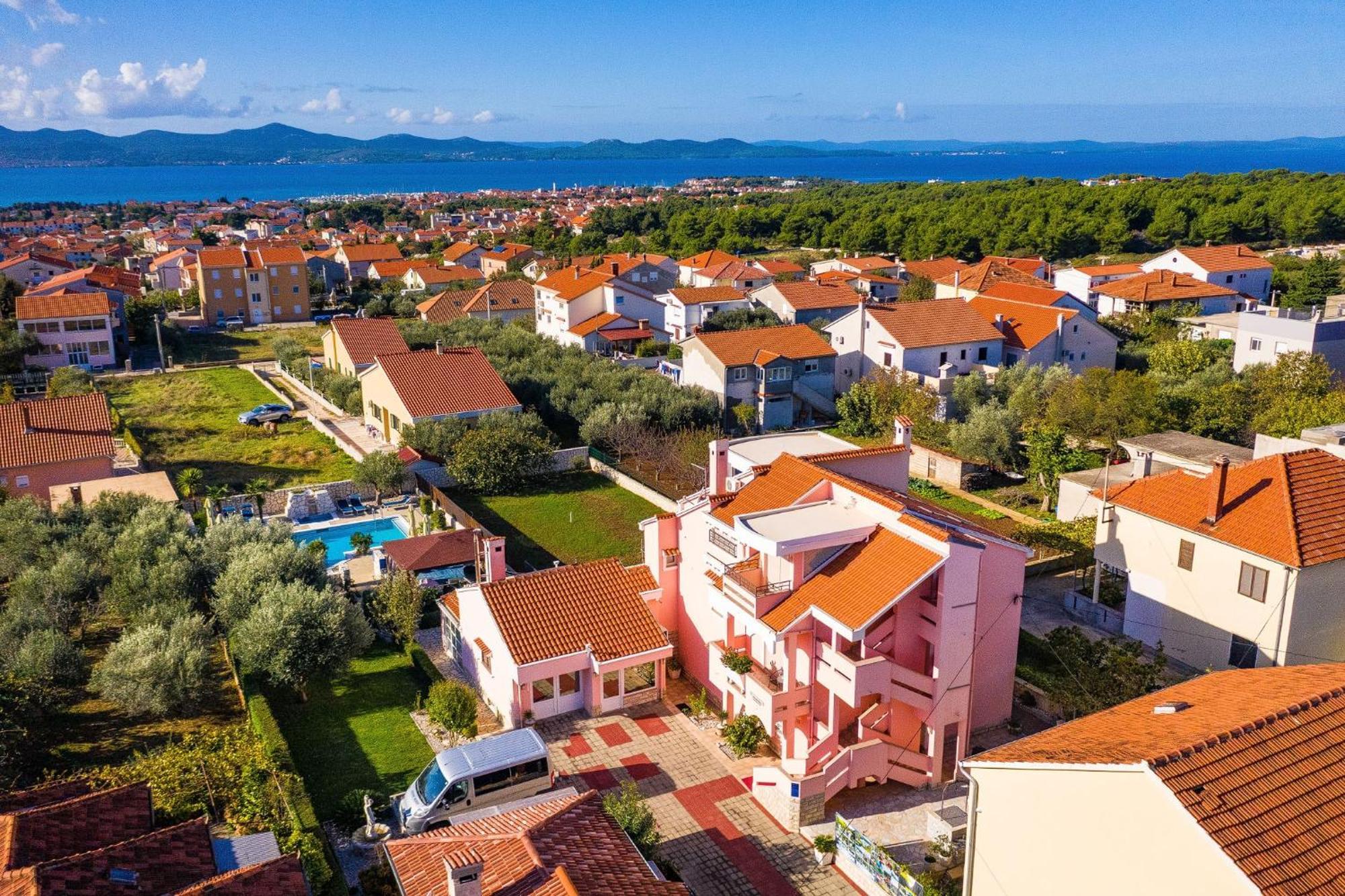 Villa Dalmatina Zadar Mit Pool Exterior photo