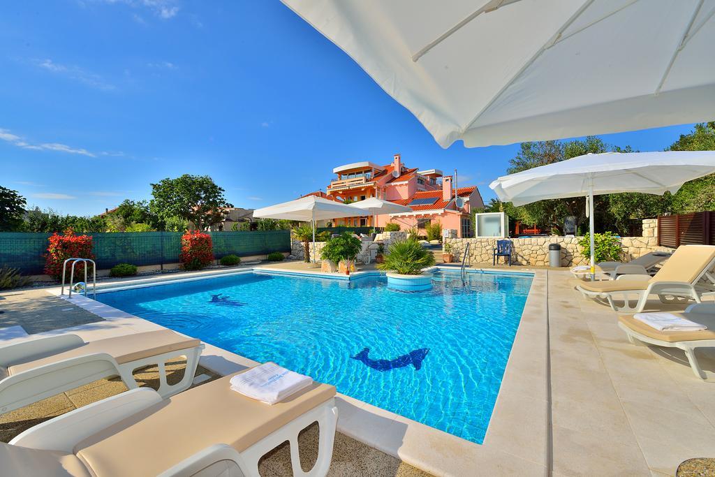 Villa Dalmatina Zadar Mit Pool Exterior photo